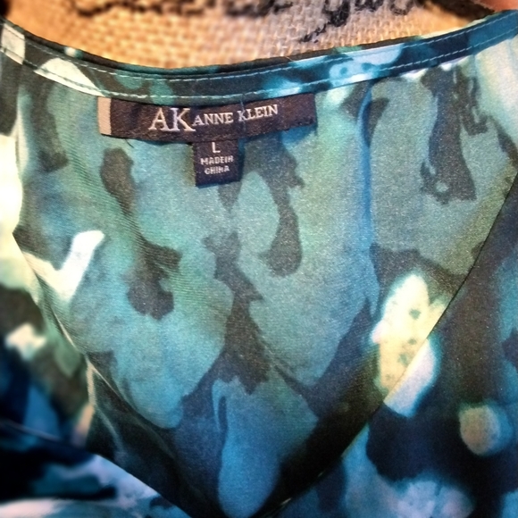 NWOT Anne Klein Floral Top - Picture 5 of 5